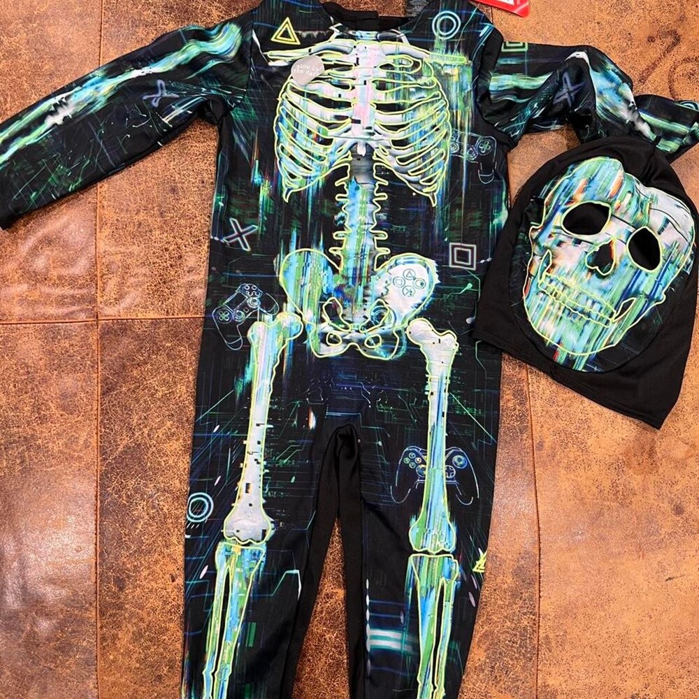 Black & green skeleton jumpsuit with skull hat size 3-4yo #halloween #costume